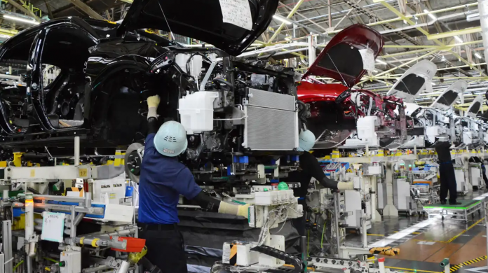 Toyota đặt cột mốc “xe sạch” vào năm 2035, sớm hơn dự định 15 năm
